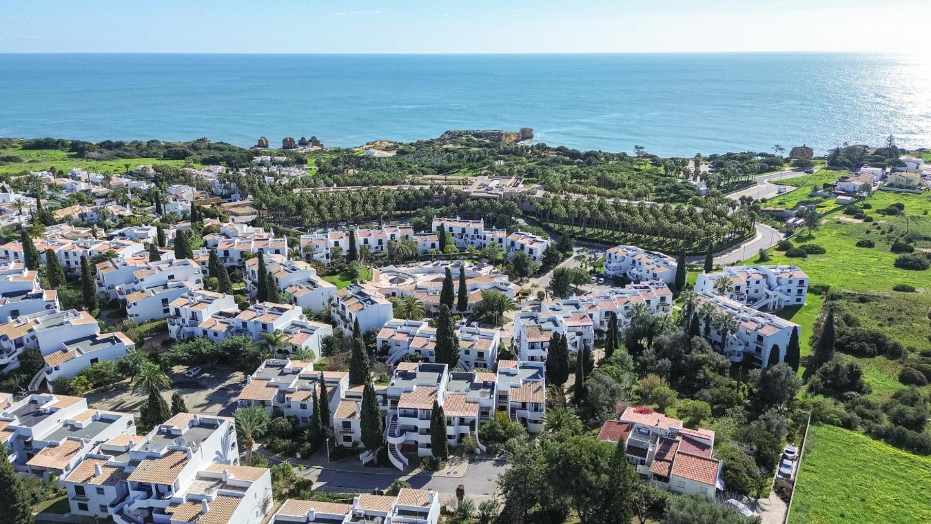 Seaside Retreat With Pool, Ac, And Fast Wi-Fi Apartment Албуфейра Екстериор снимка